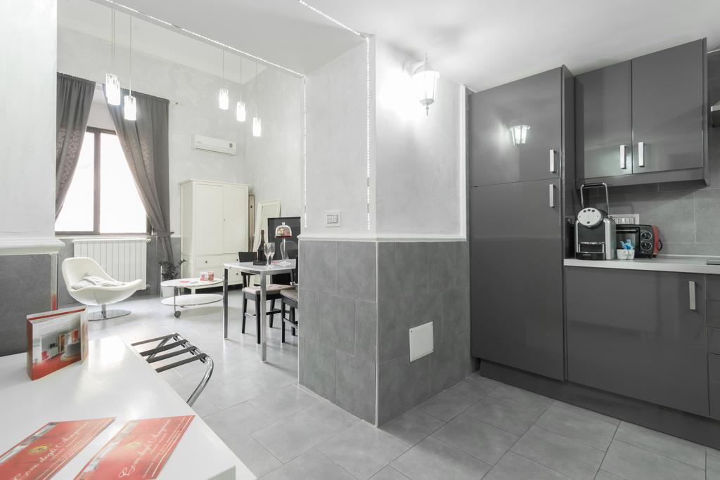 Suite Apartments Angioini 나폴리 외부 사진