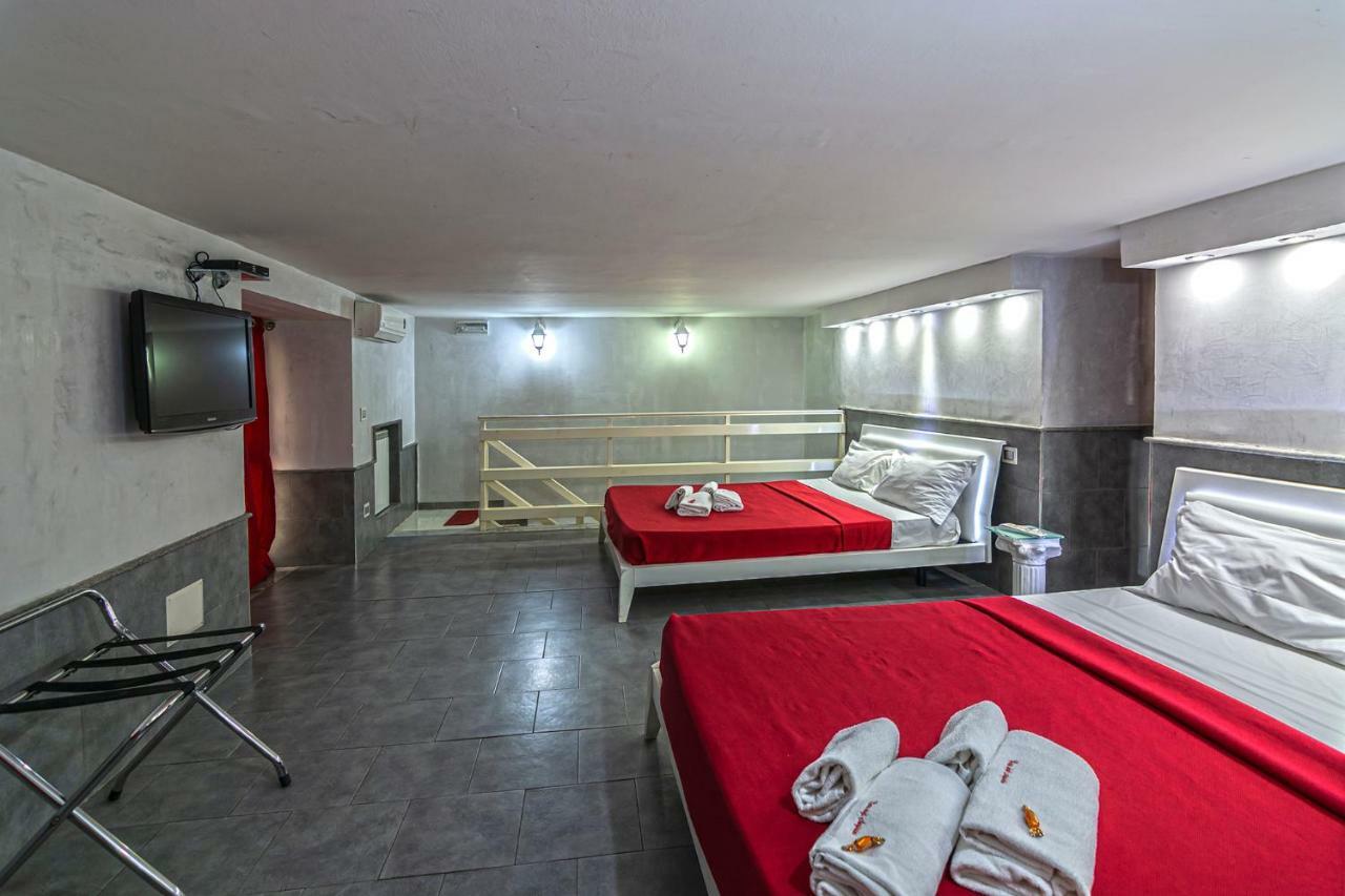Suite Apartments Angioini 나폴리 외부 사진